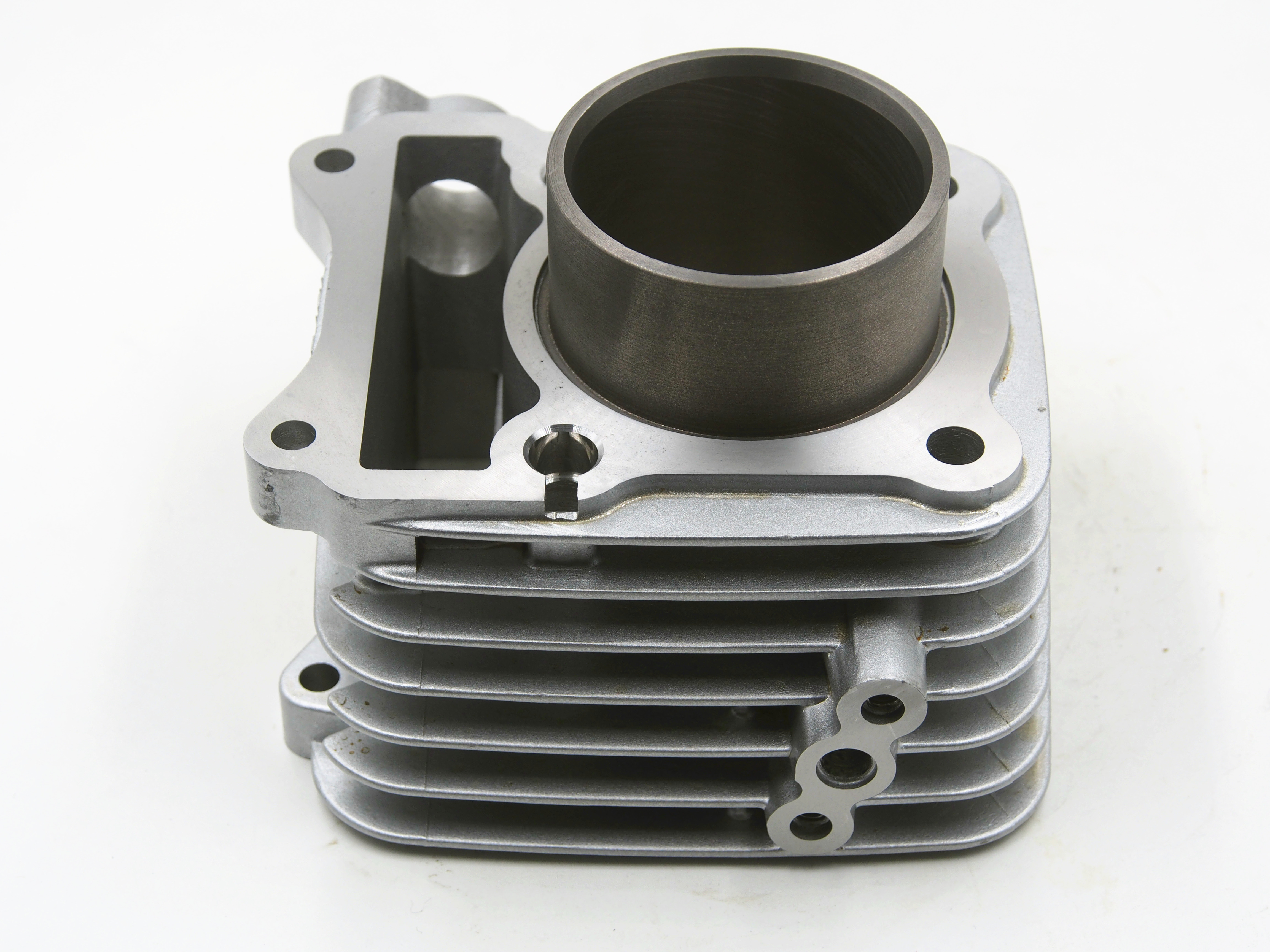 High Performance Motorcycle Cylinder Block Gn125 With 125cc Displacement